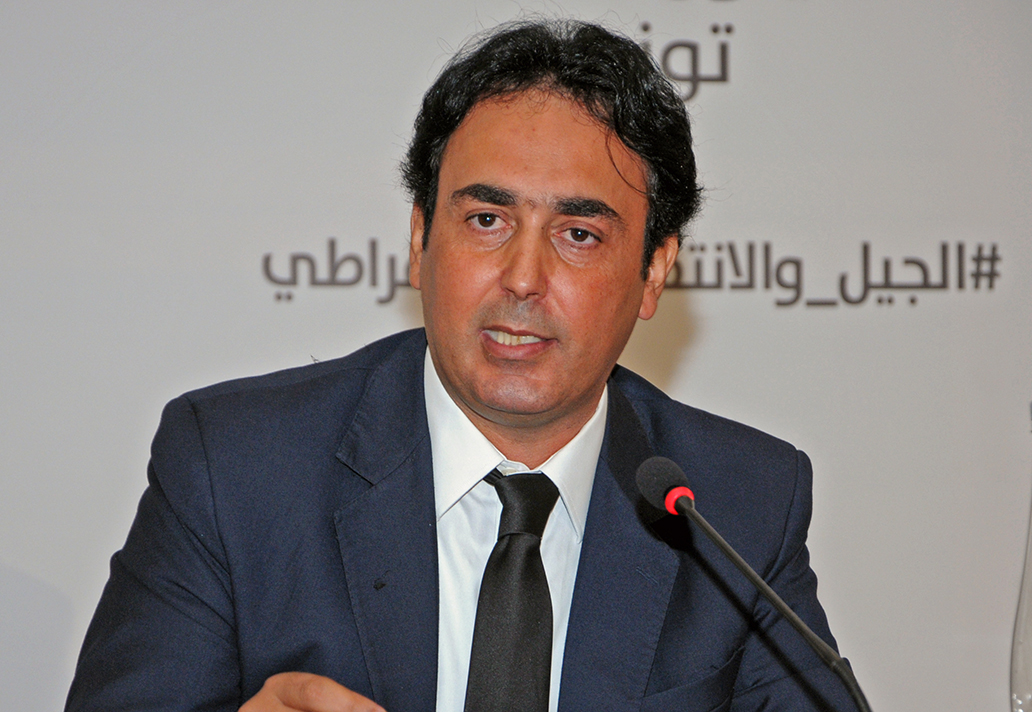 شاكر الحوكي: الشباب والثورة في تونس: هل تصلح المقاربة الجيلية أساسًا لقراءة الثورة التونسية؟